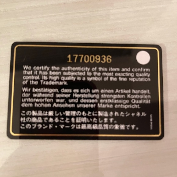 Chanel tote - Picture 15 of 15